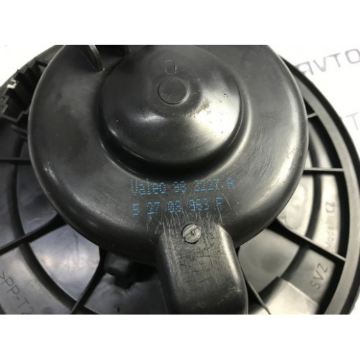  Моторчик обогревателя салона VW Passat B6 2005-2010 1K1819015